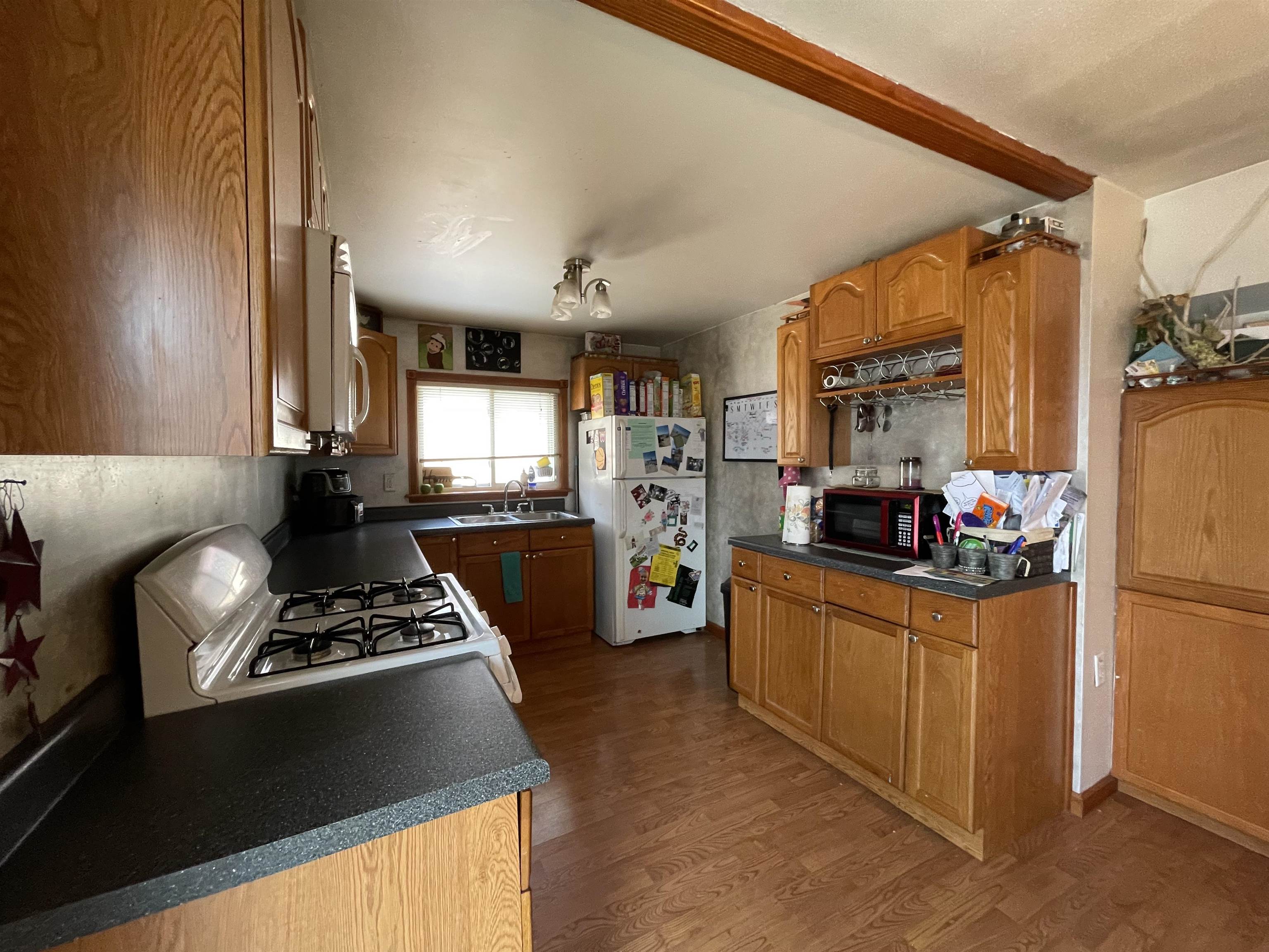 701 Maple Street Clare, MI 48617 - Photo 18 of 34 1897577-21.JPG