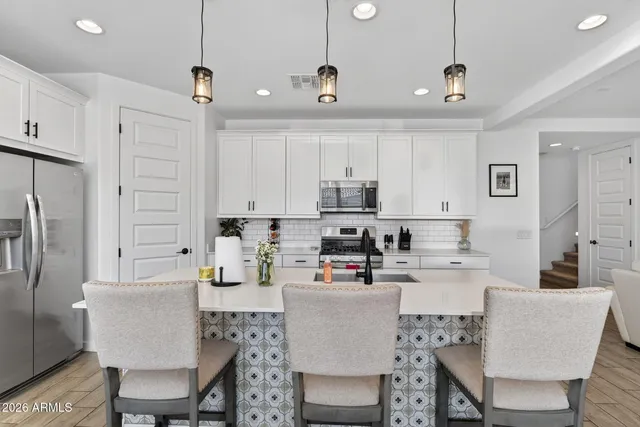 $705,000 | 4115 East Appaloosa Road, Gilbert, AZ 85296