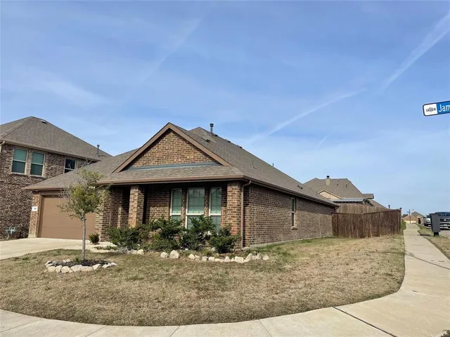 $2,095 | 761 Jamestown Lane, Fate, TX 75189