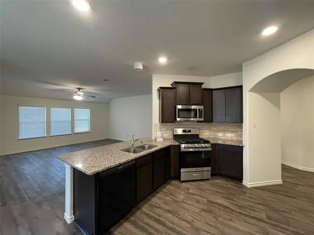 $2,095 | 761 Jamestown Lane, Fate, TX 75189