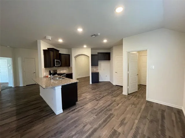 $2,095 | 761 Jamestown Lane, Fate, TX 75189