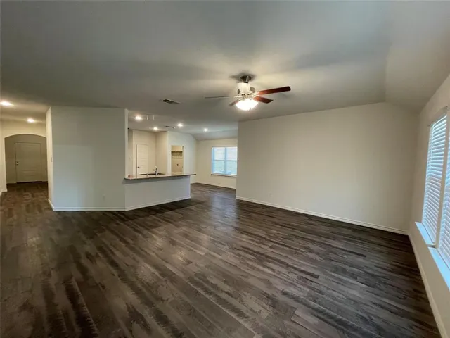 $2,095 | 761 Jamestown Lane, Fate, TX 75189