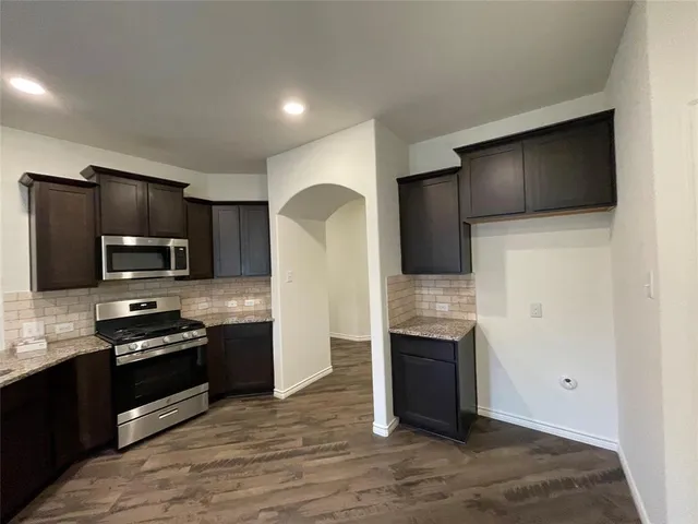 $2,095 | 761 Jamestown Lane, Fate, TX 75189