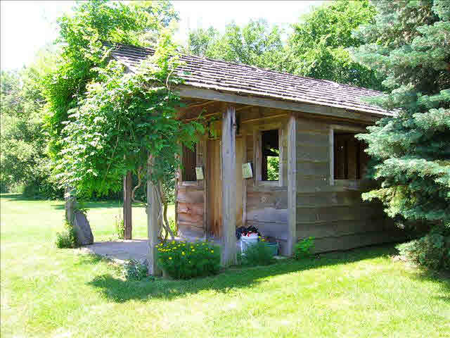 3323 North Custer Road Monroe, MI 48162 - Photo 16 of 20 20393956-15.JPG
