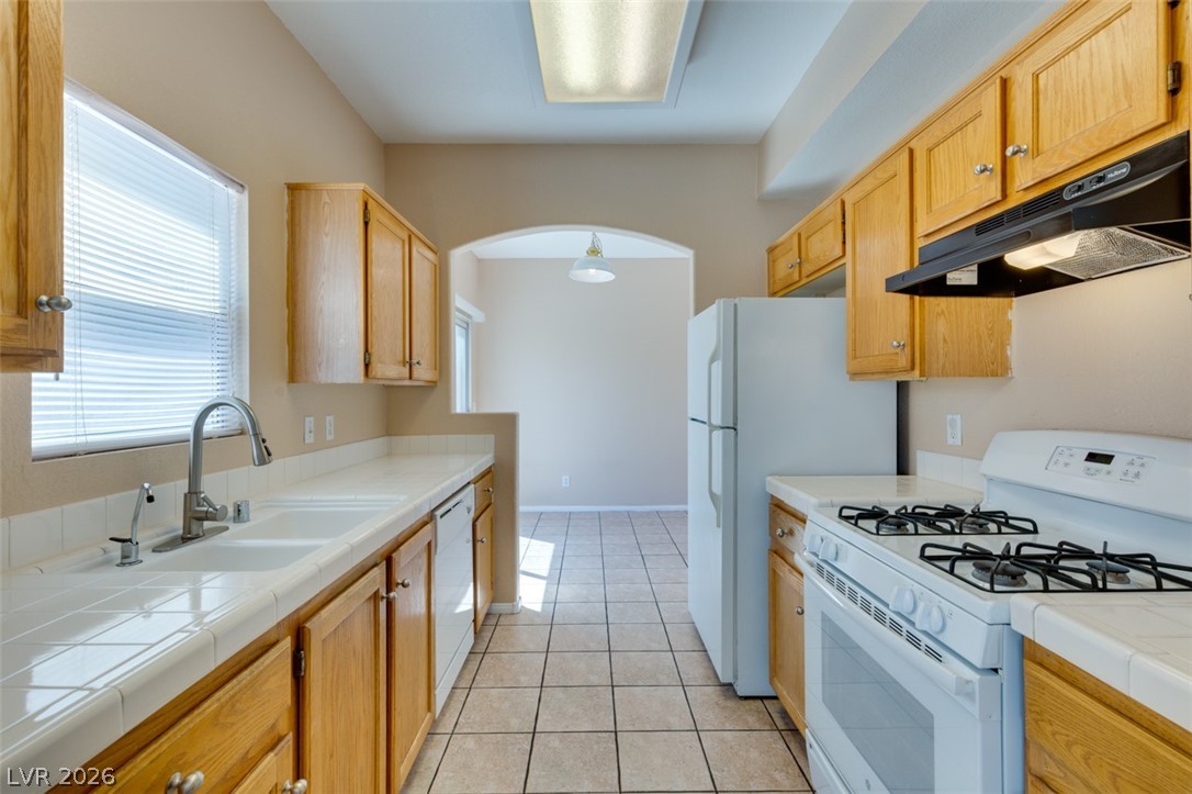 1401 Sycamore Spring Court Las Vegas, NV 89128 - Photo 13 of 31