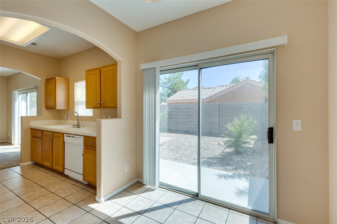 1401 Sycamore Spring Court Las Vegas, NV 89128 - Photo 17 of 31