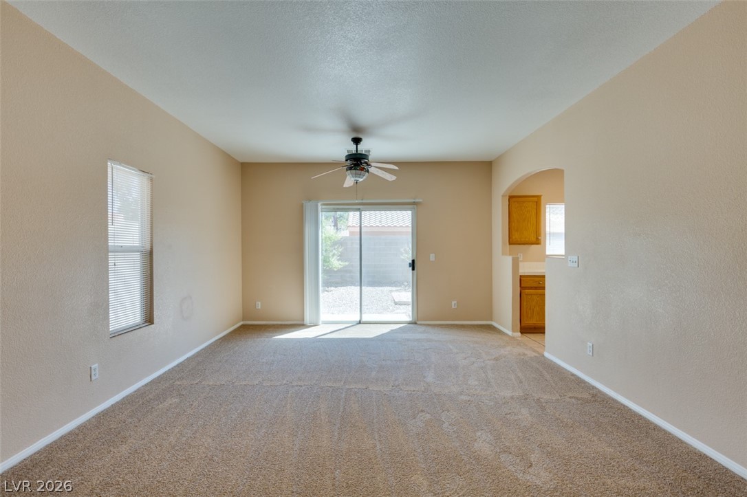 1401 Sycamore Spring Court Las Vegas, NV 89128 - Photo 4 of 31