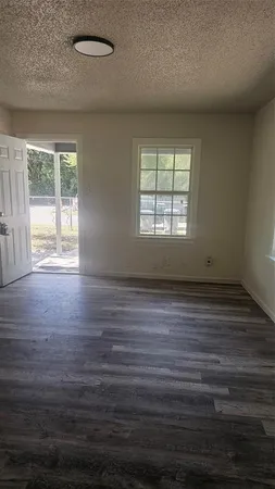 $1,100 | 7956 Hull Avenue, Dallas, TX 75216