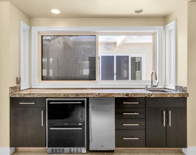 39 Santo Domingo Drive Rancho Mirage, CA 92270 - Photo 12 of 30 a bathroom with a sink and a mirror