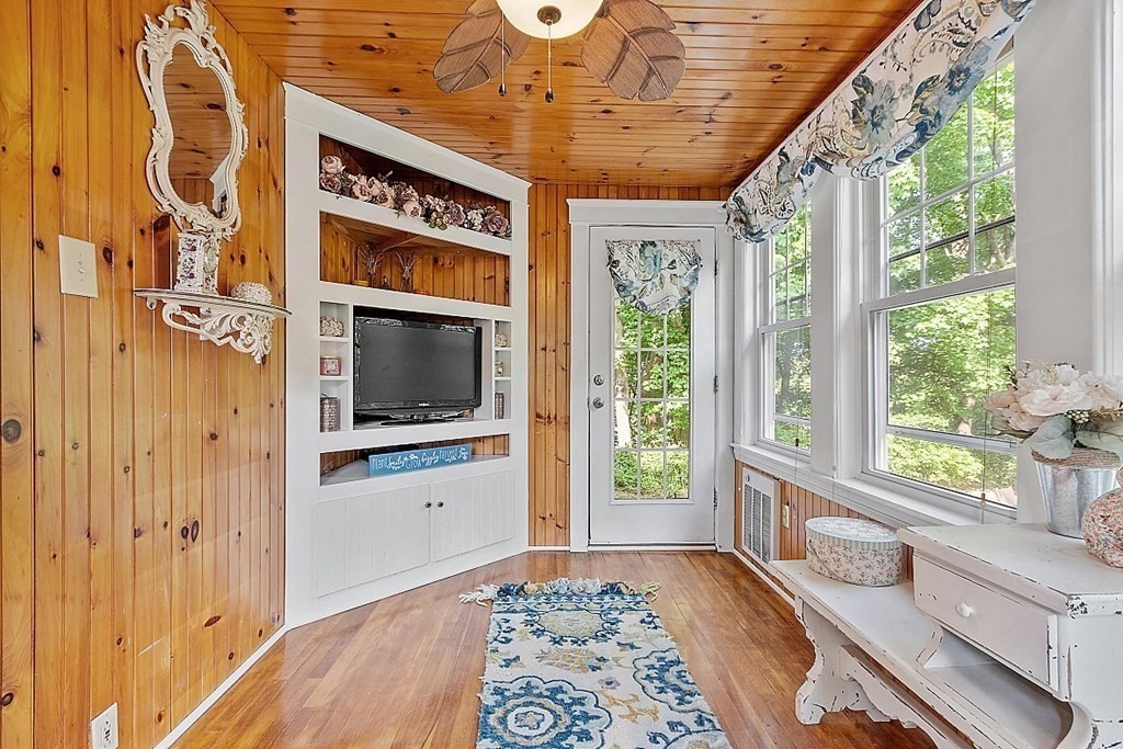 24 Maplewood Road Worcester, MA 01602 - Photo 32 of 42 a living room with a large window