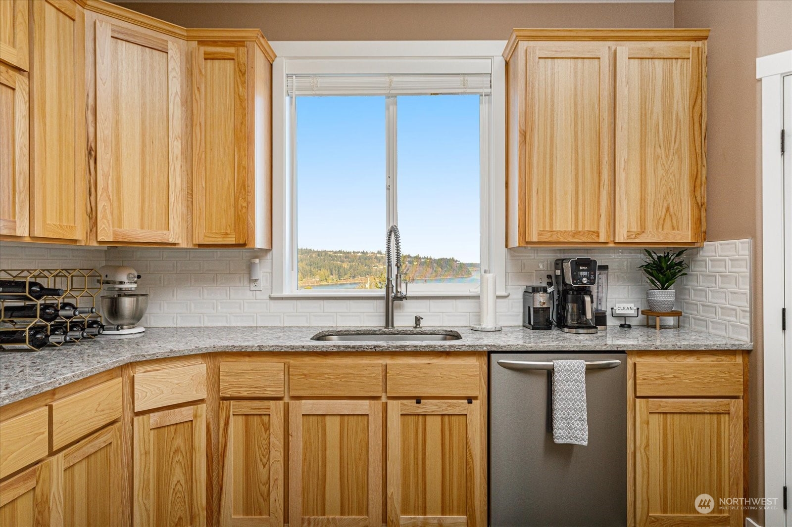 547 East Sawmill Road Oak Harbor, WA 98277 - Photo 17 of 40 Gallery Image 17