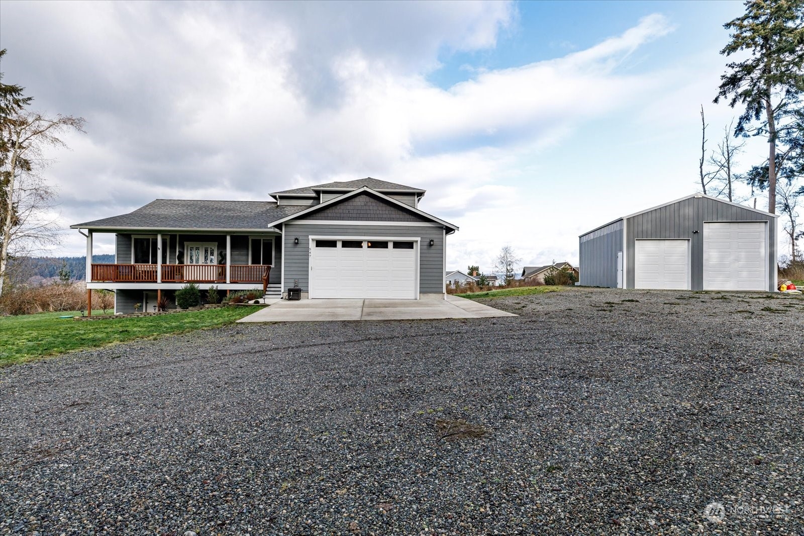 547 East Sawmill Road Oak Harbor, WA 98277 - Photo 3 of 40 Gallery Image 3