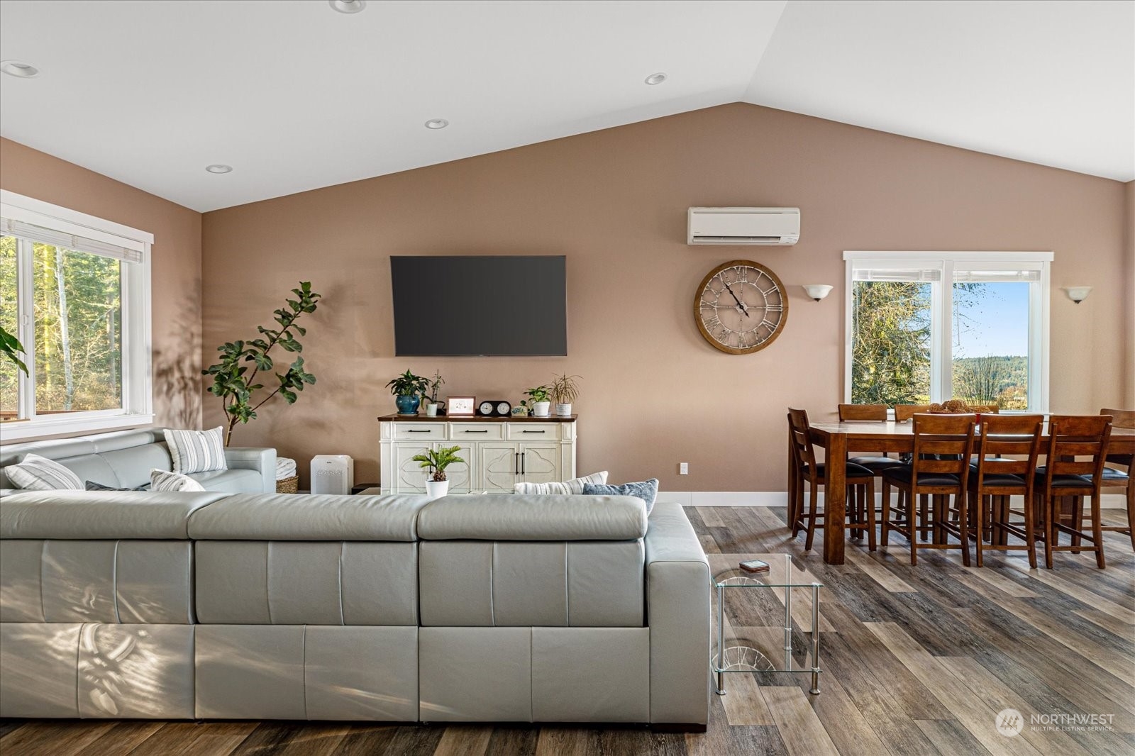 547 East Sawmill Road Oak Harbor, WA 98277 - Photo 8 of 40 Gallery Image 8