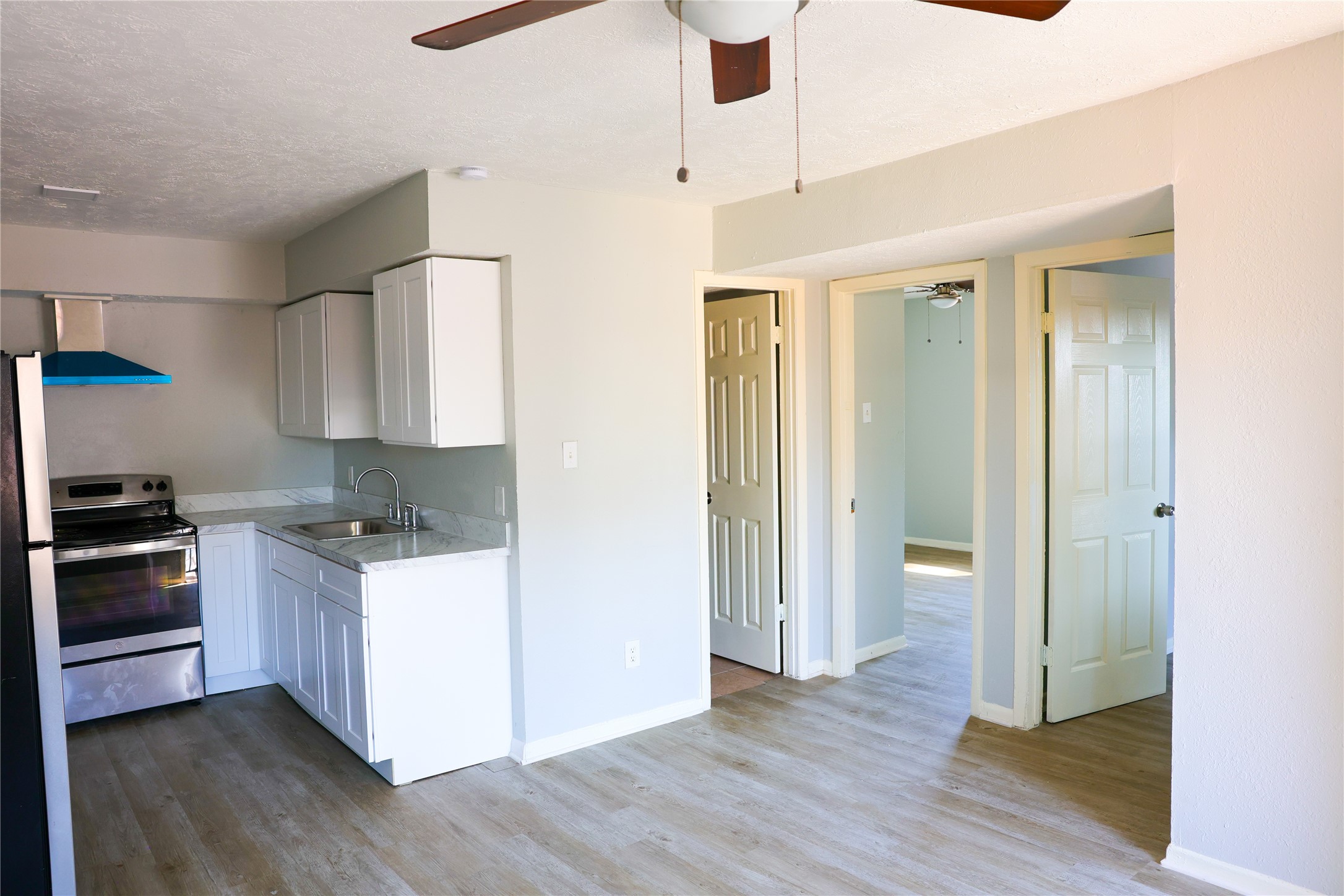 909 Yorkshire Street, Unit 8 Houston, TX 77022 - Photo 11 of 21