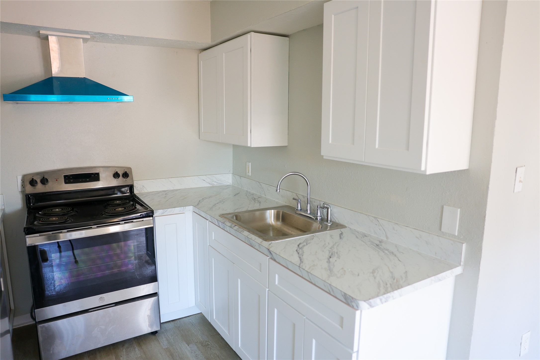 909 Yorkshire Street, Unit 8 Houston, TX 77022 - Photo 13 of 21