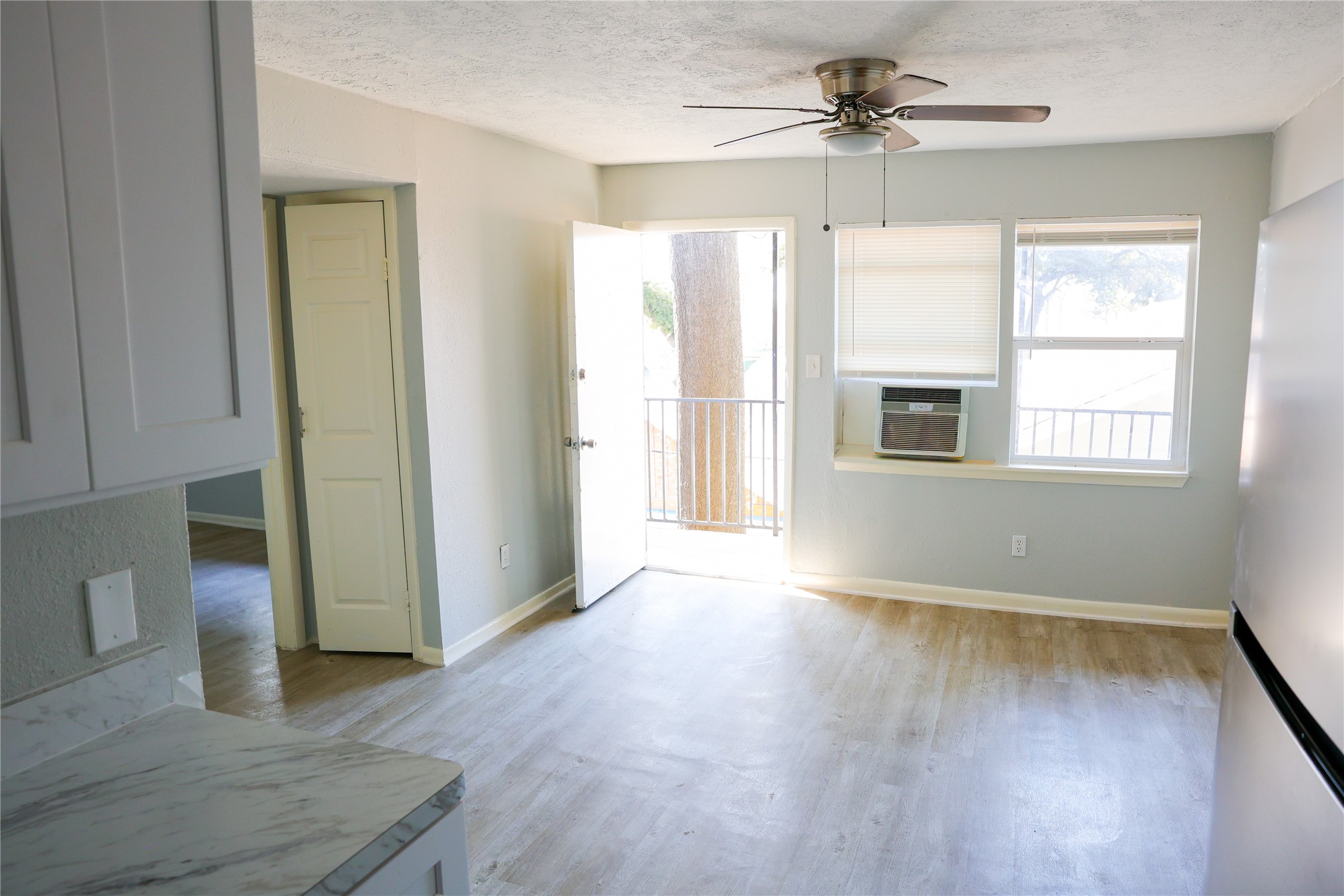 909 Yorkshire Street, Unit 8 Houston, TX 77022 - Photo 14 of 21