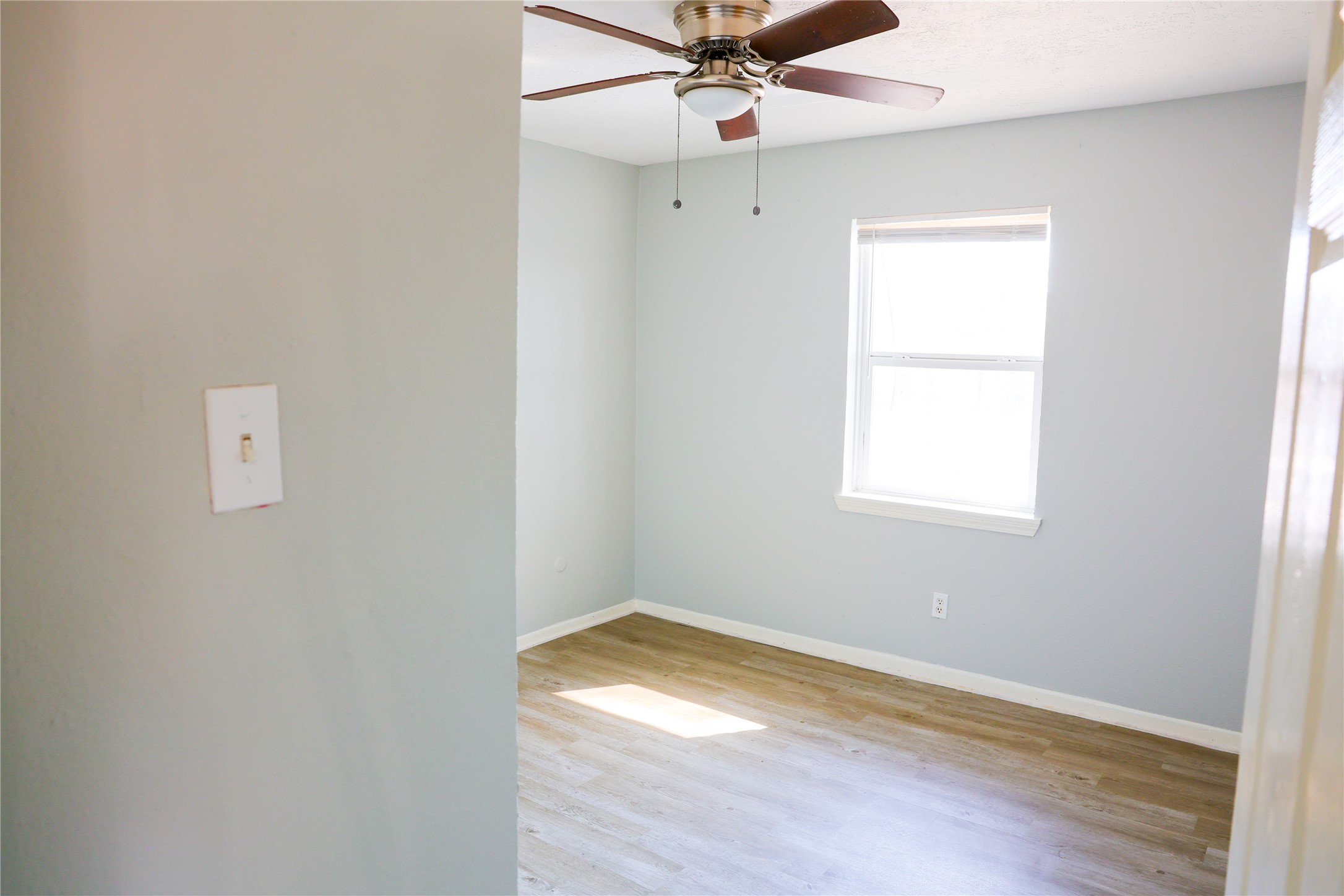 909 Yorkshire Street, Unit 8 Houston, TX 77022 - Photo 17 of 21