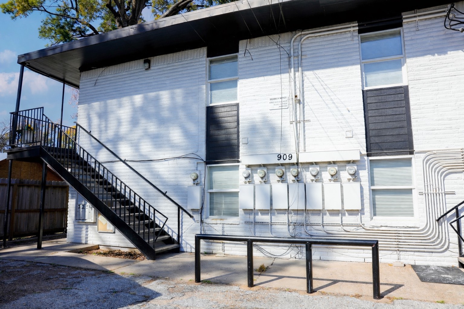 909 Yorkshire Street, Unit 8 Houston, TX 77022 - Photo 2 of 21