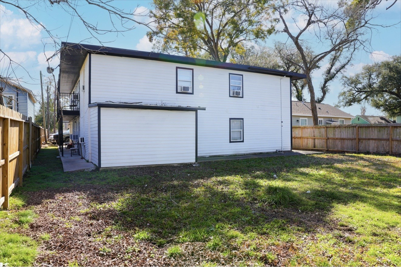 909 Yorkshire Street, Unit 8 Houston, TX 77022 - Photo 7 of 21
