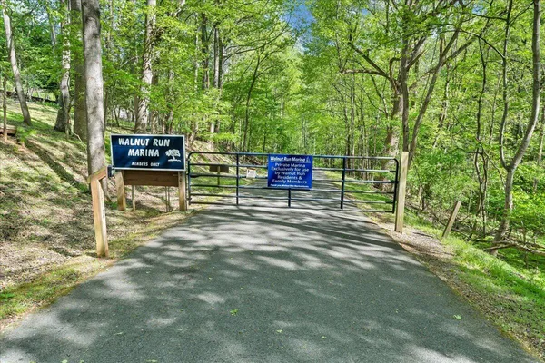 $699,000 | 55 Walnut Trace Drive, Hardy, VA 24101