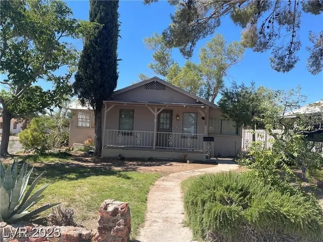 $1,800 | 668 Avenue F, Boulder City, NV 89005