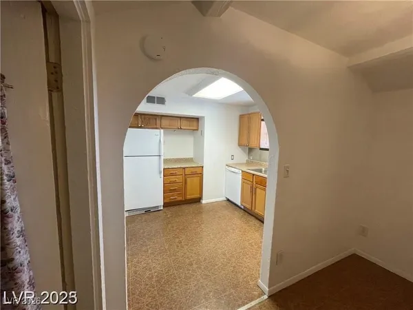 $1,700 | 668 Avenue F, Boulder City, NV 89005