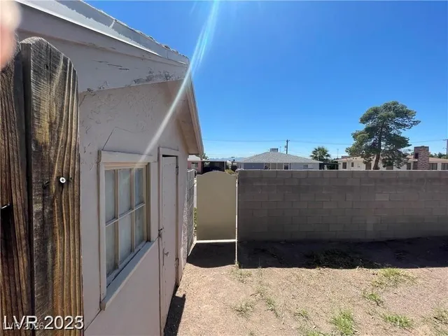 $1,800 | 668 Avenue F, Boulder City, NV 89005