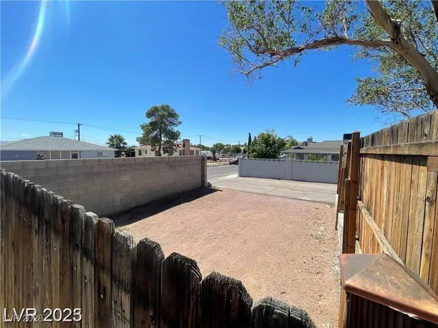$1,800 | 668 Avenue F, Boulder City, NV 89005