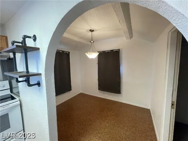 $1,700 | 668 Avenue F, Boulder City, NV 89005