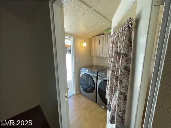 $1,700 | 668 Avenue F, Boulder City, NV 89005