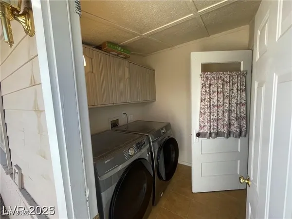 $1,700 | 668 Avenue F, Boulder City, NV 89005