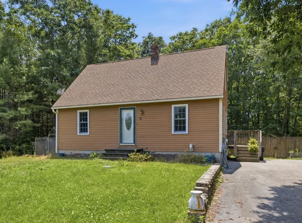 $450,000 | 31 Kolbe Drive, Waterboro, ME 04087