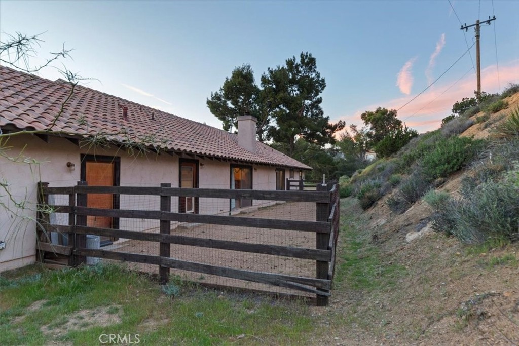 9060 Yucca Hills Road Agua Dulce, CA 91390 - Photo 33 of 44