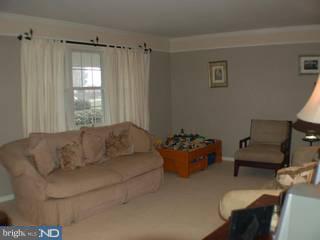 105 Sugartown Road Devon, PA 19333 - Photo 3 of 6