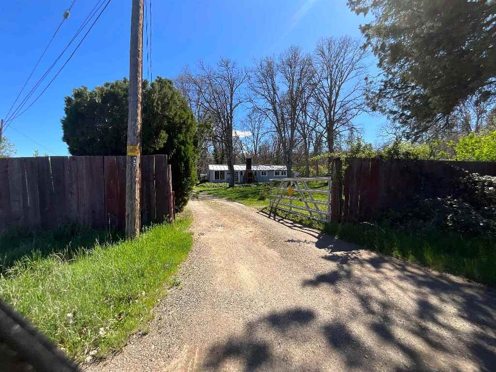 404 Dewitt Park Road Yreka, CA 96097 - Photo 17 of 37 Gallery Image 17