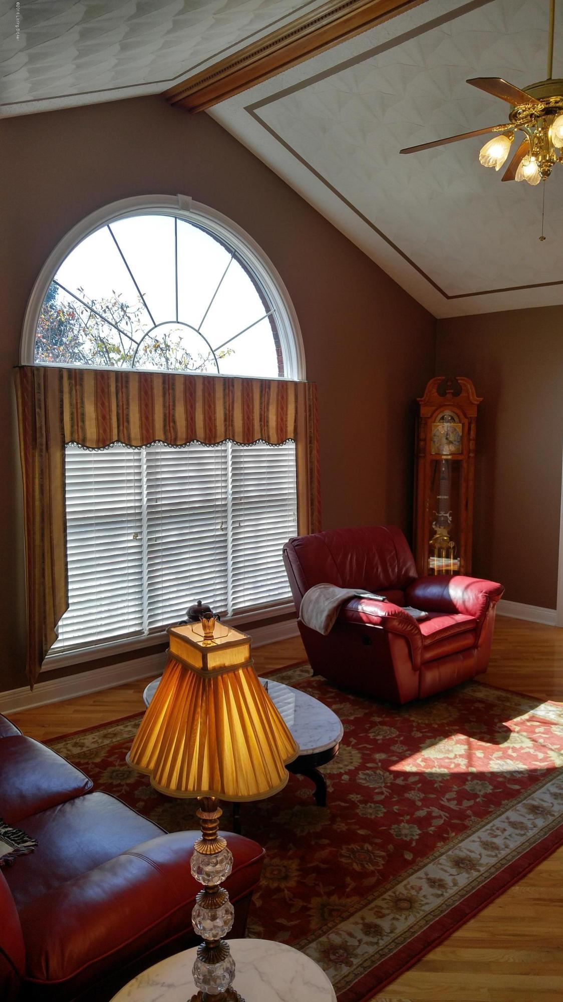 5780 Springfield Road Bardstown, KY 40004 - Photo 63 of 118 Great Room is Vaulted