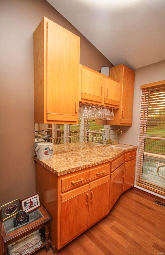 10767 Roxanna Drive St. Louis, MO 63128 - Photo 13 of 34