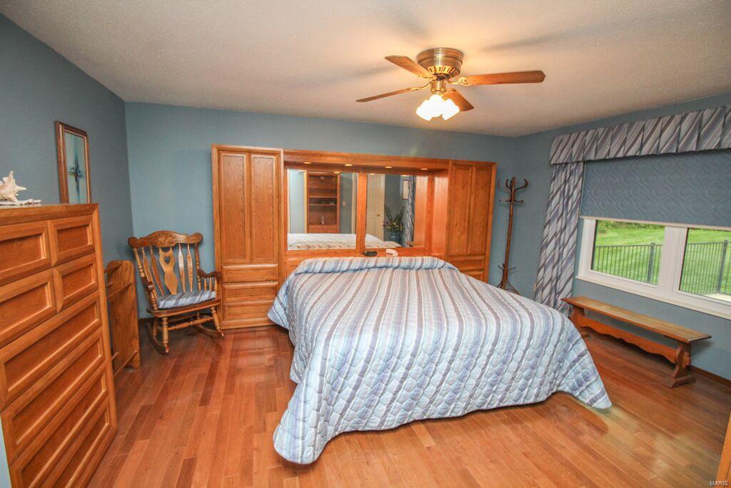 10767 Roxanna Drive St. Louis, MO 63128 - Photo 20 of 34