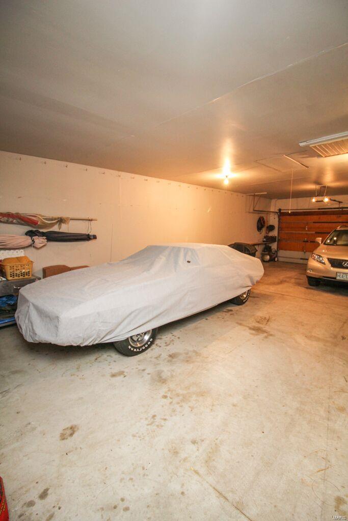 10767 Roxanna Drive St. Louis, MO 63128 - Photo 33 of 34