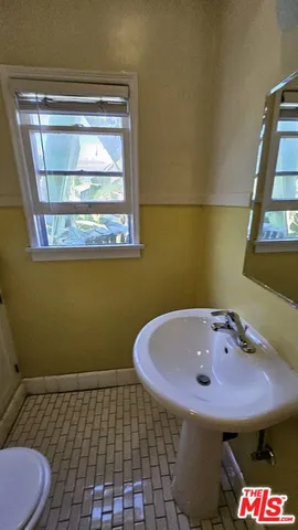 $2,800 | 200 South Park View Street, Unit 2330, Los Angeles, CA 90057