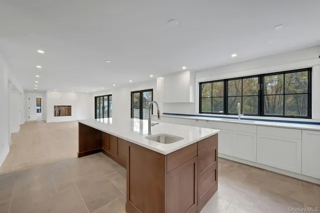 $4,175,000 | 32 Sycamore Road, Scarsdale, NY 10583