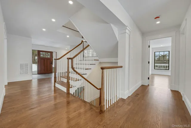 $4,175,000 | 32 Sycamore Road, Scarsdale, NY 10583