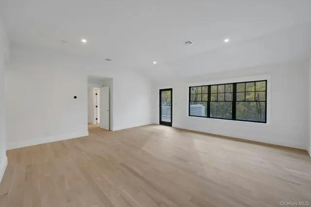 $4,175,000 | 32 Sycamore Road, Scarsdale, NY 10583