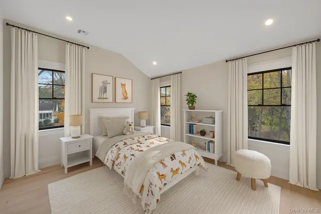 $4,175,000 | 32 Sycamore Road, Scarsdale, NY 10583