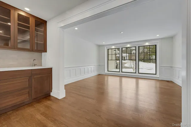 $4,175,000 | 32 Sycamore Road, Scarsdale, NY 10583