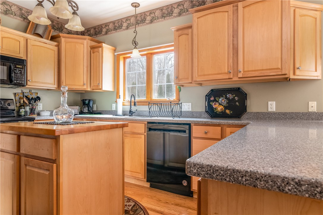 3 Pine Terrace Westerly, RI 02891 - Photo 12 of 25