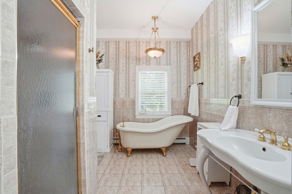 100 South Main Street Middleboro, MA 02346 - Photo 31 of 41