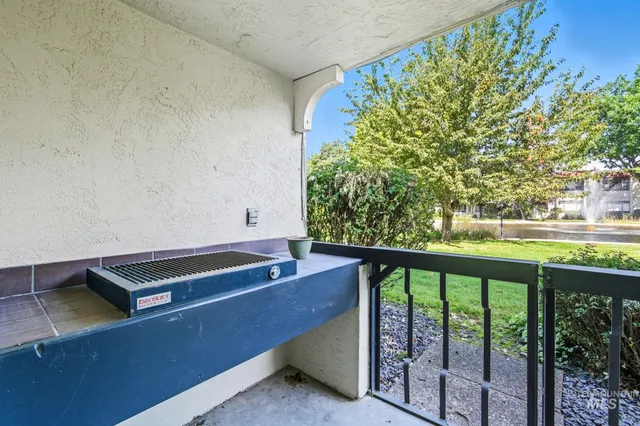 $229,950 | 1064 North Camelot Drive, Boise, ID 83704