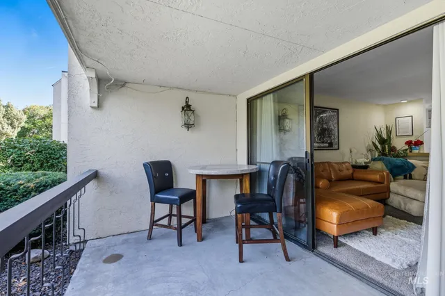 $229,950 | 1064 North Camelot Drive, Boise, ID 83704