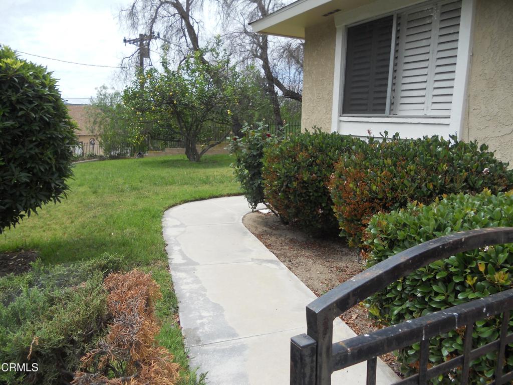 841 Valley Road Moorpark, CA 93021 - Photo 3 of 13
